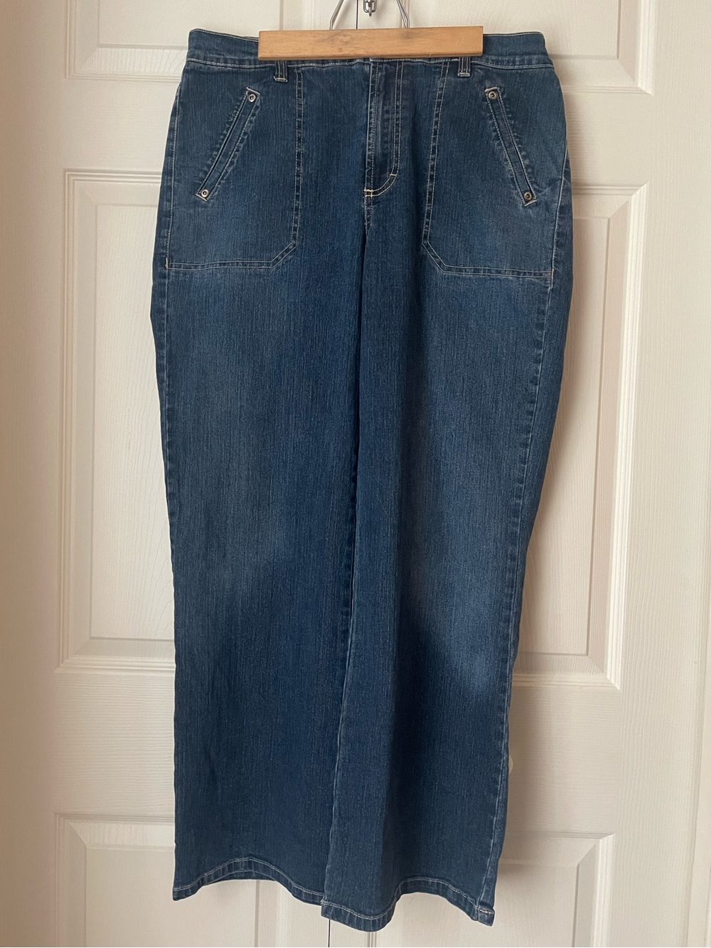 Vintage Gloria Vanderbilt Straight-Leg Dark Blue Jeans